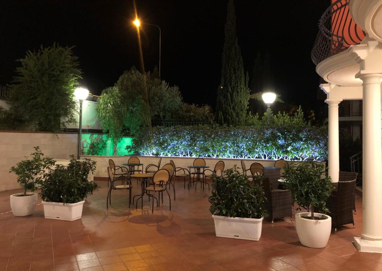 Hotel Ristorante Rossemi San Giovanni Rotondo Exterior foto