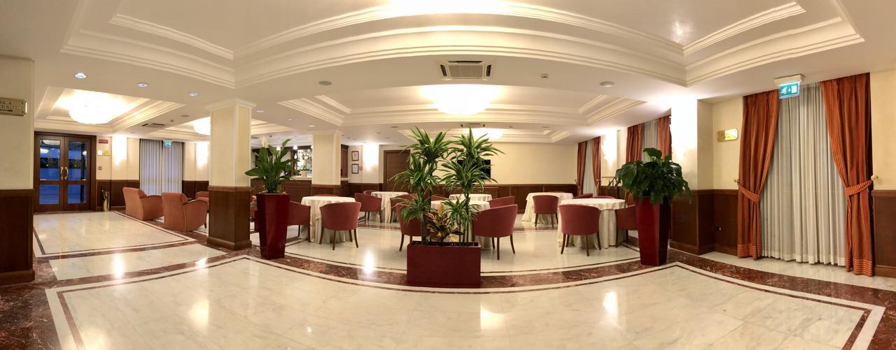 Hotel Ristorante Rossemi San Giovanni Rotondo Exterior foto